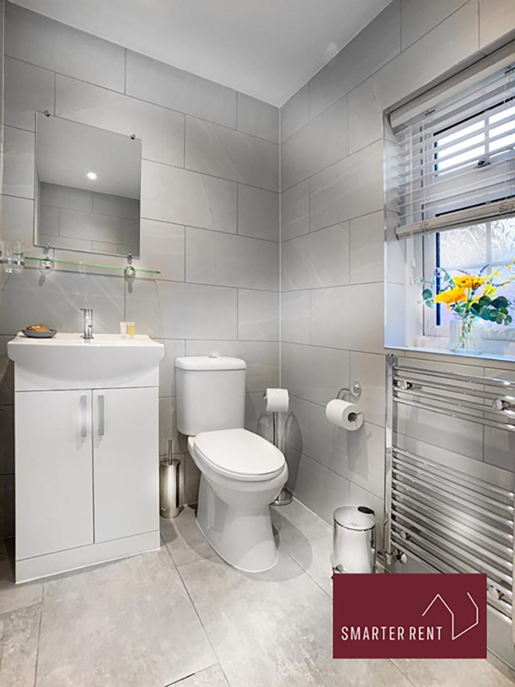 Wokingham - 2 Bed Modern House - Parking Exterior foto